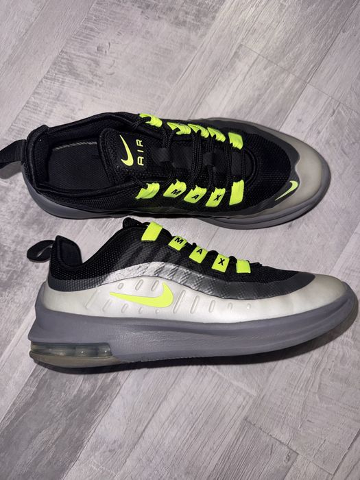 Маратонки Nike, Champion