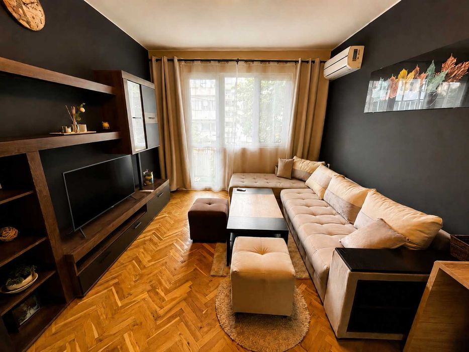 Дава се под наем Тристаен апартамент в Варна, Базар Левски - 68 кв.м за 550 € - Снимка #7