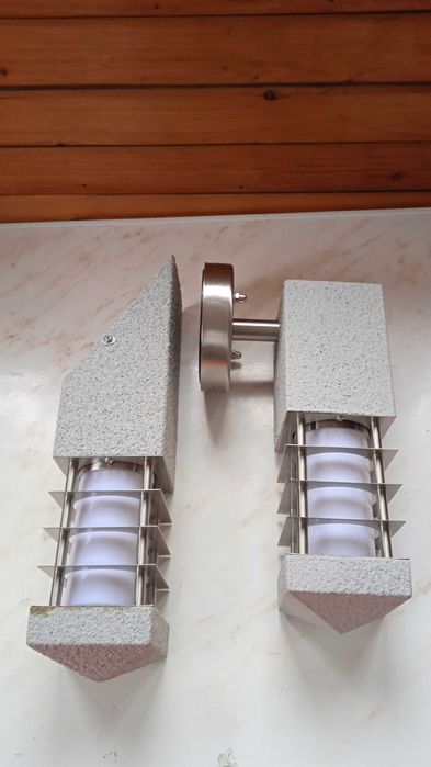 Градинска лампа за фасада и ограда