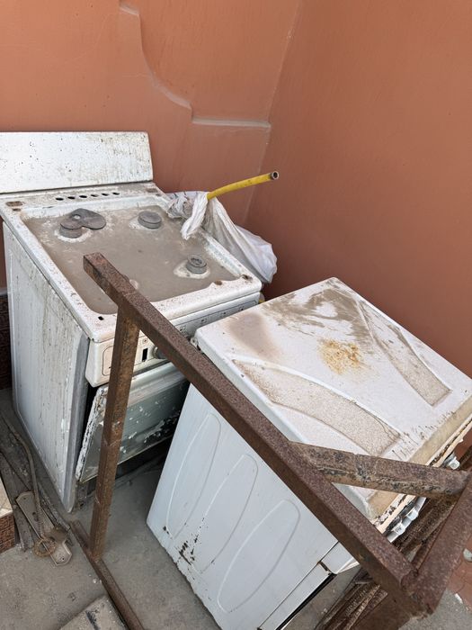 2 дона газ плита сотилади