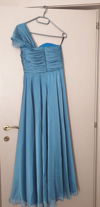 Vând rochie ocazie pe comanda