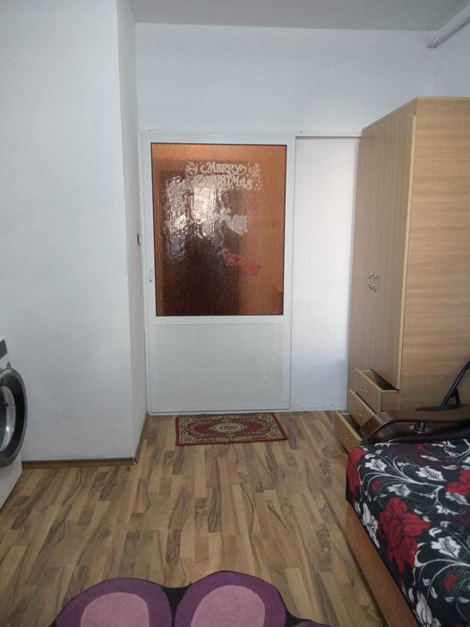 Garsoniera de inchiriat in spate la Shopping City Galati/ intrarea Carrefour