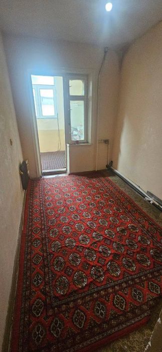 2 хона, 65м2 (квадрат), метро 150метр , 77 серия гиштли дом, 2/6  бал