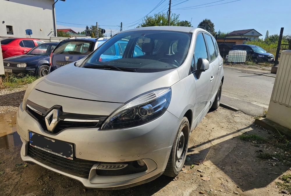 RENAULT Grand Scenic