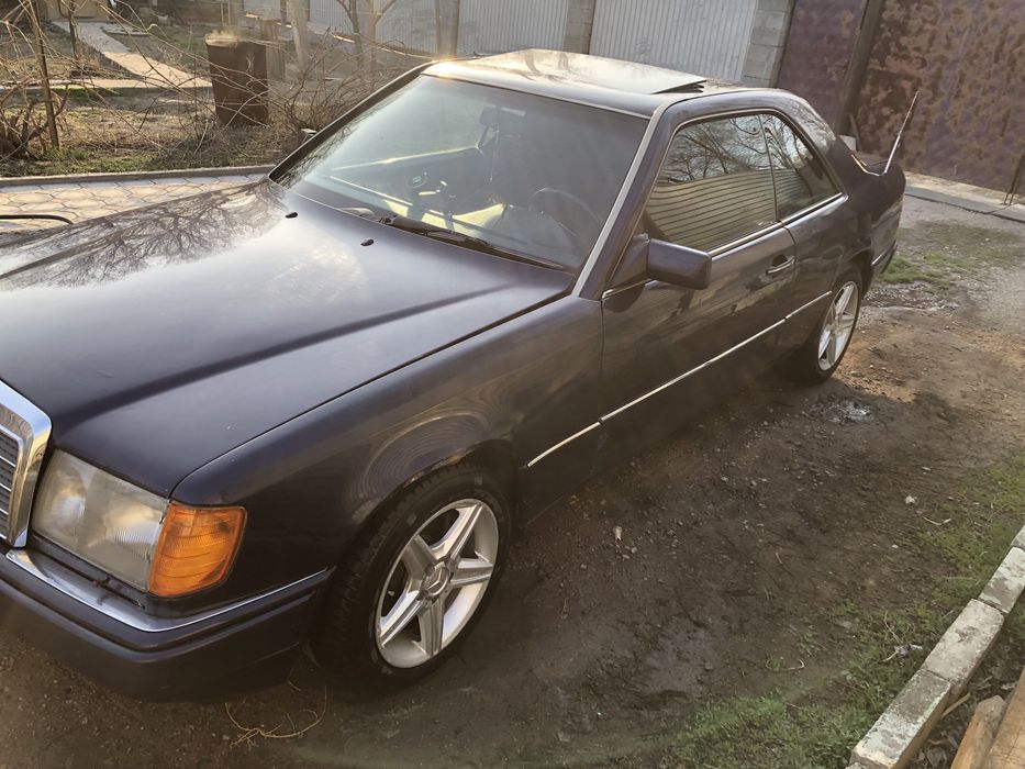 Mersedes Benz 300e C124