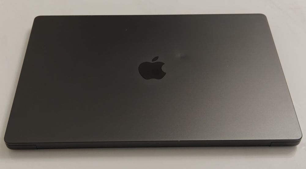 MacBook Pro 16 M5PRO 48/1TB 24 цикла