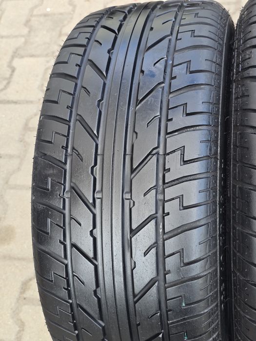 235 40 18 Pirelli