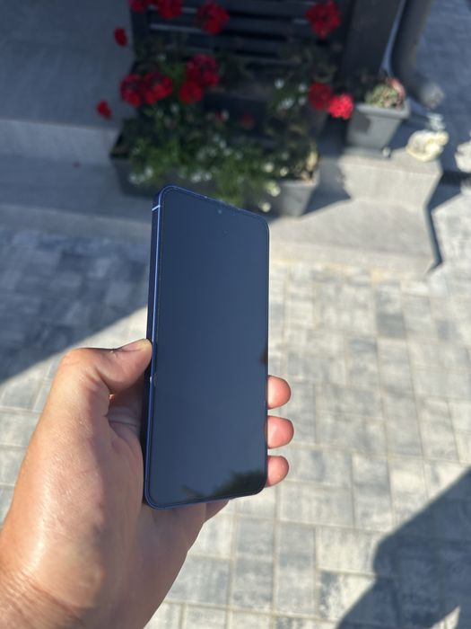 Samsung Galaxy S 25