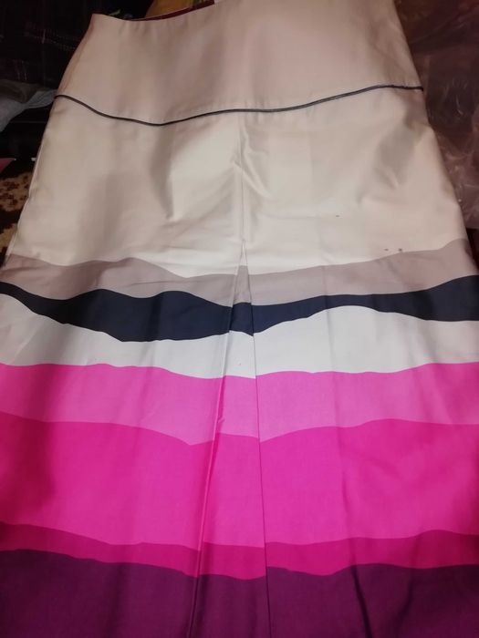 Fuste diferite modele și mărimi