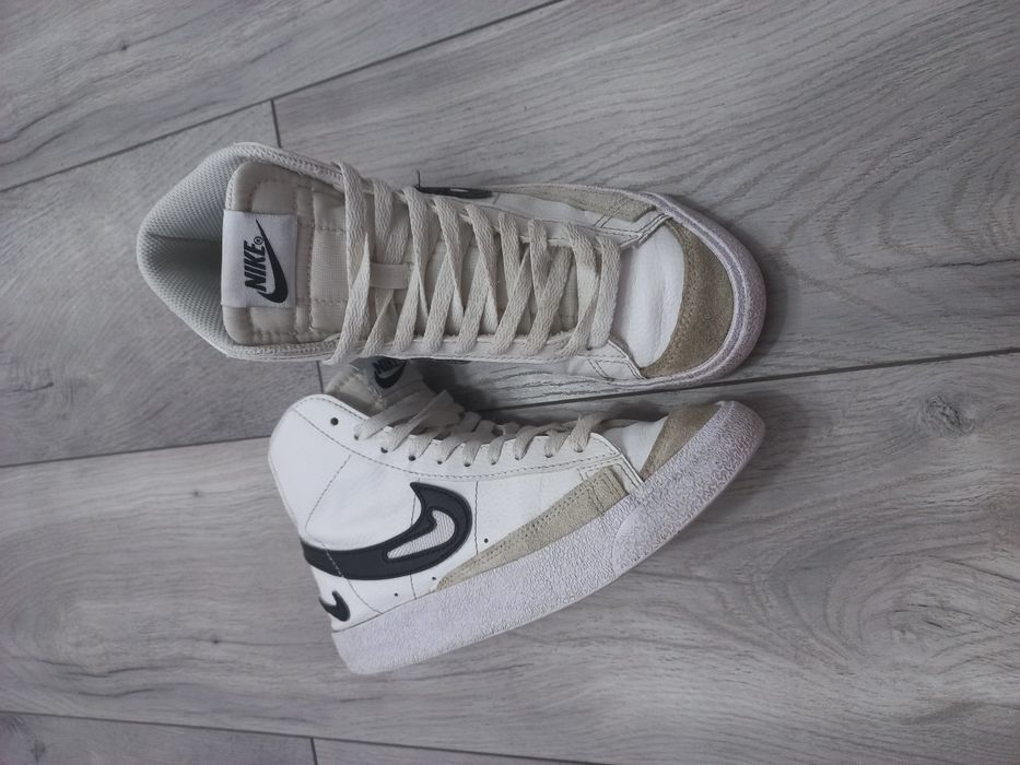 Adidasi High Nike Blazer Marimea 36.5