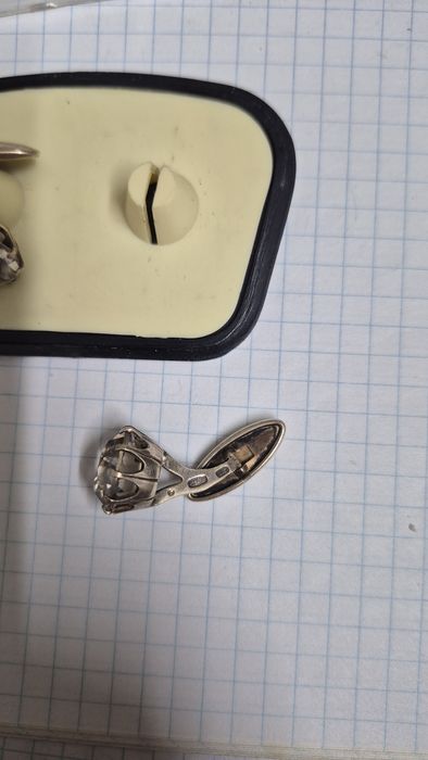 Запонки позолоченные, серебро.