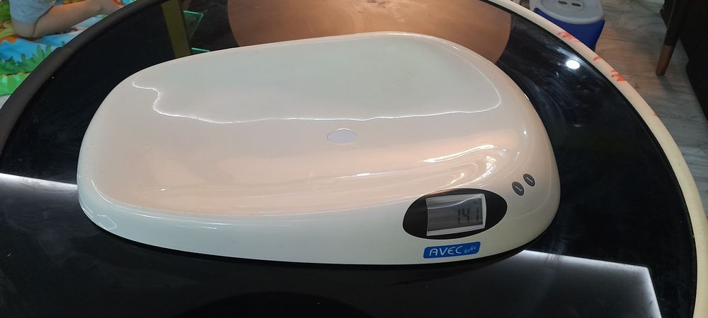 Бебешки електронен кантар