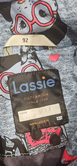 Продам ветровку на девочку