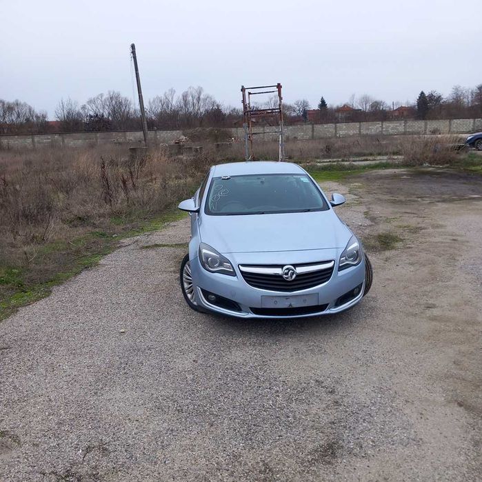 Opel Insignia A Facelift 2,0 Silver CDTI 2015г./Опел Инсигния А фейс
