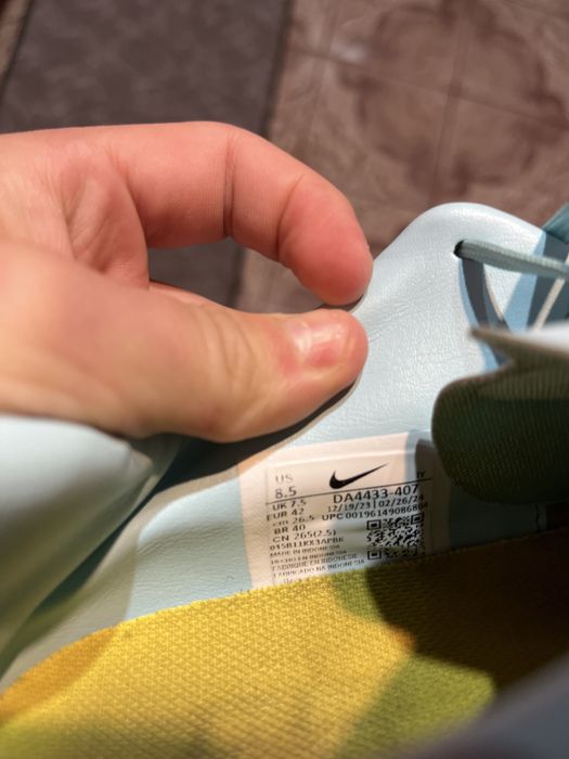 Ghete de fotbal Nike Phantom