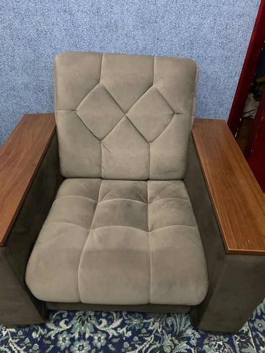 Кресла для гостиной. В наличии 2 шт.