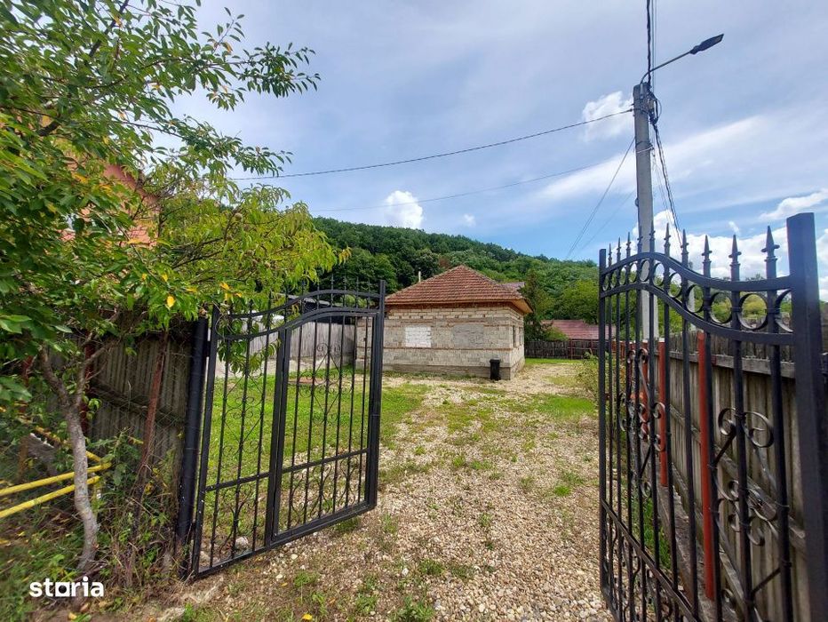 Casa de terminat in Bascov-Valea Ursului/strada Salcamilor