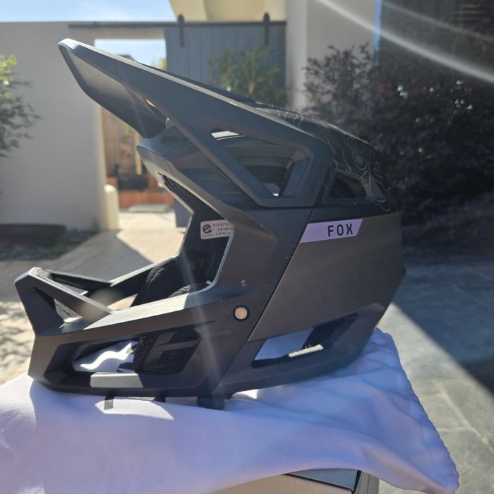 Cască Full Face Fox Proframe MIPS – Mărimea S | Pachet complet (Cutie, Husă, Bureți de schimb) | Stare impecabilă