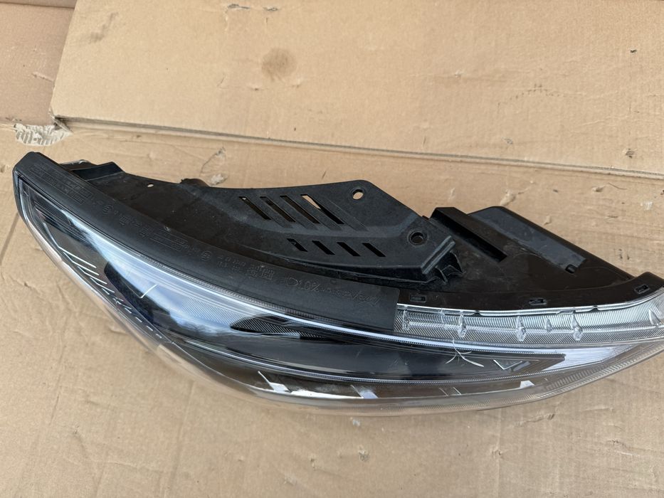 Фар Hyundai i30 3 Face | 2024