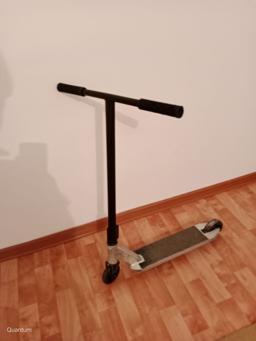 Продам трюковой самокат  ТОРГ ЕСТЬ