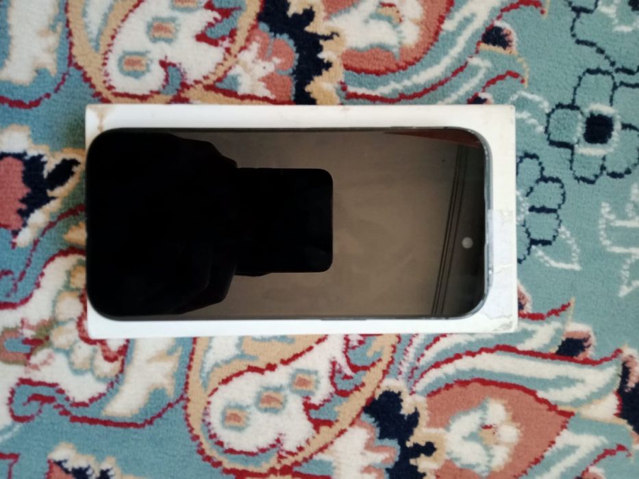 Iphone 15. В хорошем состояний