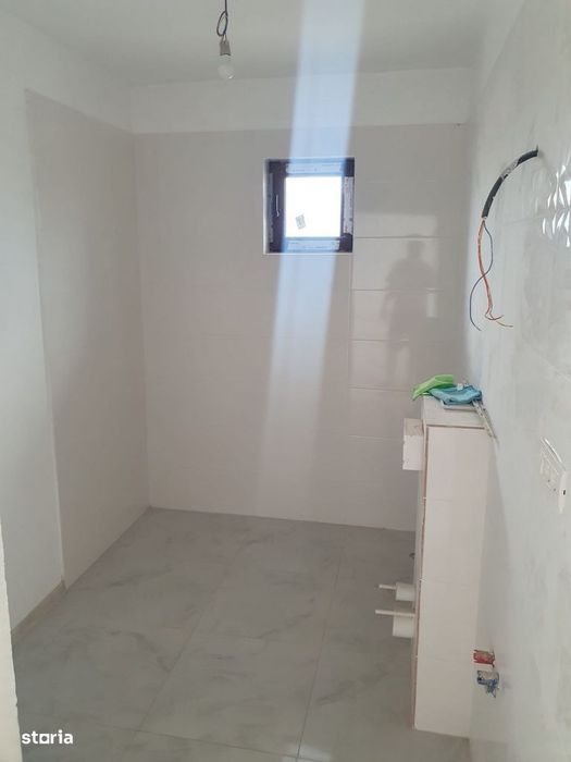 Casa Individuala | 4 camere 3 dormitoare 2 Bai | Asfalt | Remetea-Mar