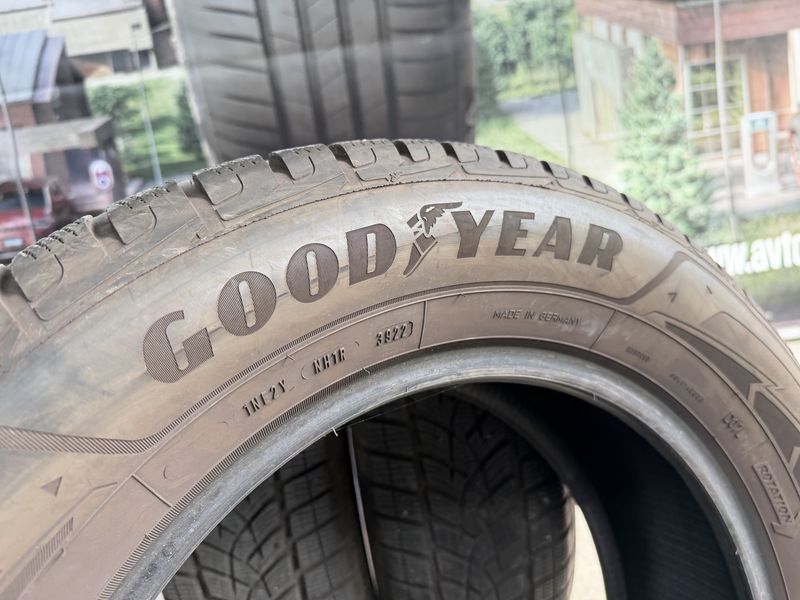 225/65/17 GOODYEAR 4бр