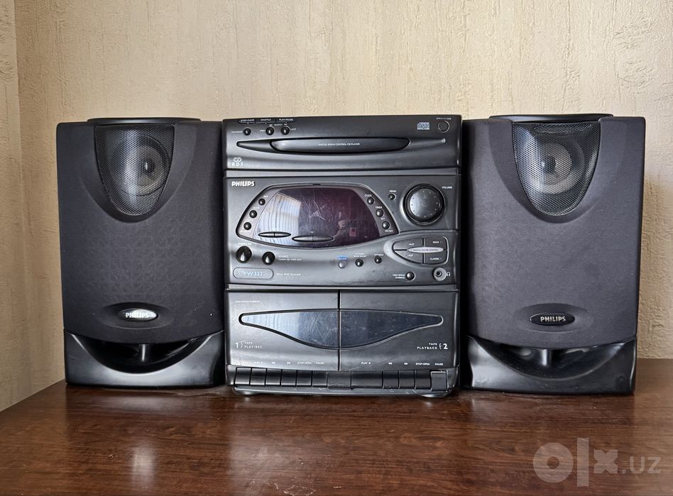 Музыкальный центр PHILIPS.