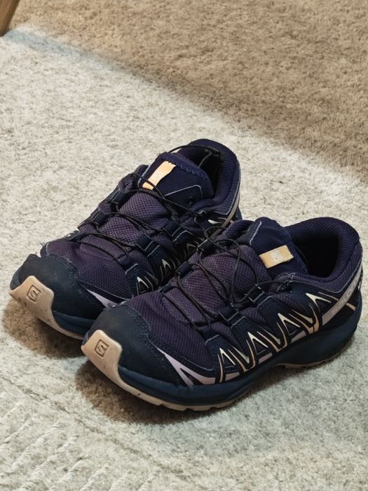Adidasi Salomon NR 35