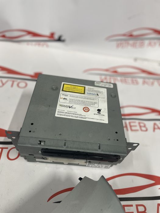 Продава  CIC навигация за BMW F10 F11