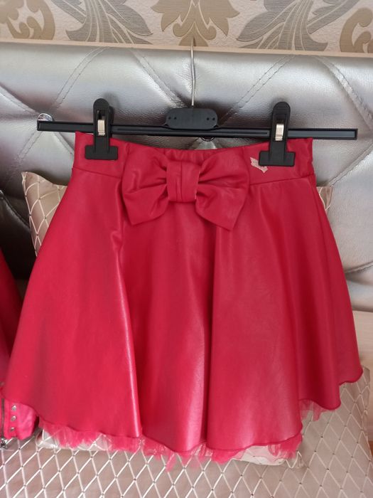 Кожено яке и кожена пола 7-8 години