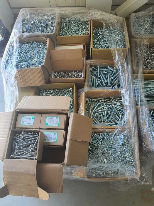 Lichidare de stoc în depozit: aproximativ 10 tone de suruburi