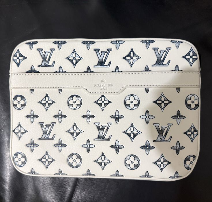 Louis Vuitton мъжка чанта