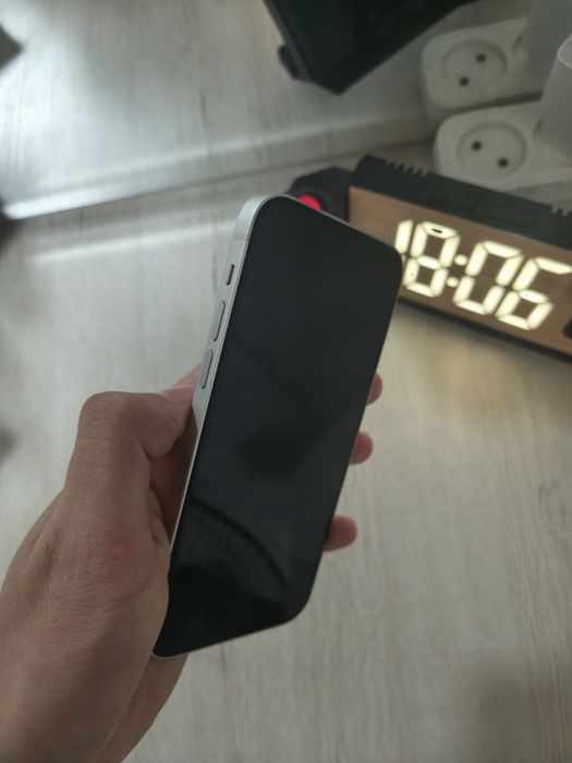 Белый Iphone 12 256gb