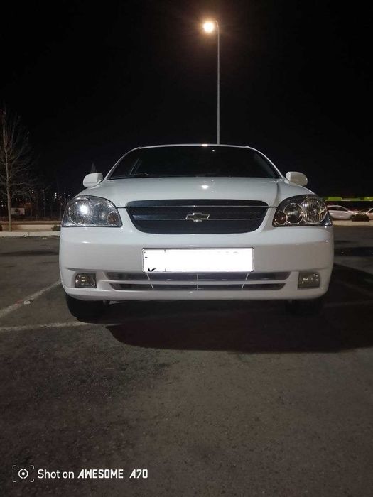 Chevrolet Lacetti   1.8 в отличном состояний 2010 год