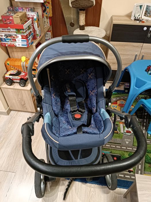 Продавам Бебешка Количка Up & Down 2в1 + кошница 0-13кг