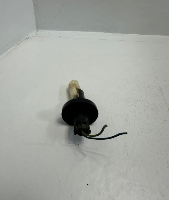 Senzor nivel apa spalare geam 2205400045 Mercedes-Benz E-Class  seria