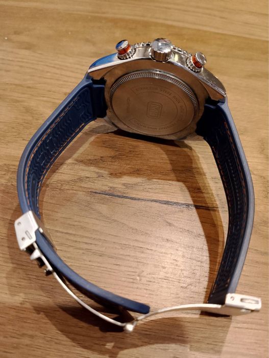 Часовник mini Fokus