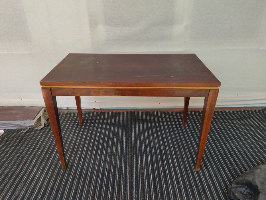 Продаётся столик