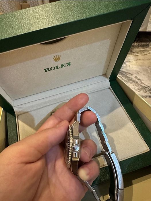 Rolex Submariner date 16610