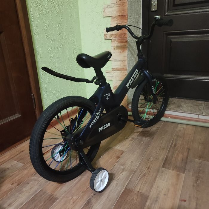 Велосипед велик Prego 18 размер колес.
