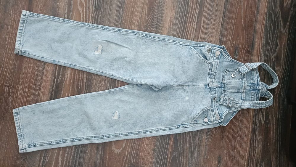 Blugi și salopeta de blugi  6 perechi