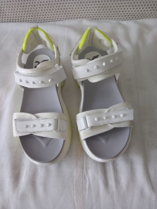 Красотки на платформе