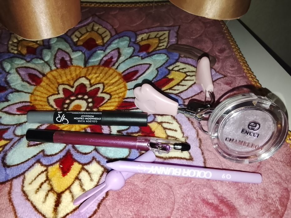 Кёрлер карандаши тени ВБ