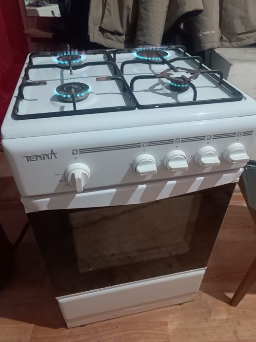 Газ Плита с балоном и редуктором