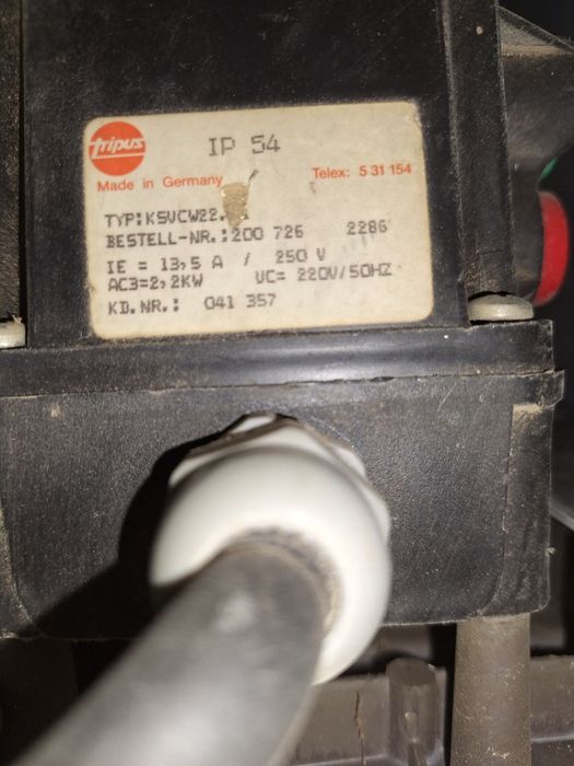 vand circulqr de tamplarie