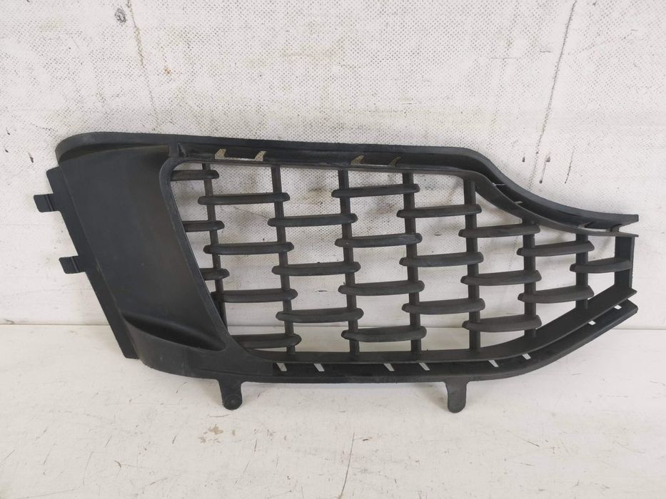 Десен прожекторен грил Мазерати Левант 1 Оригинален В добро състояние