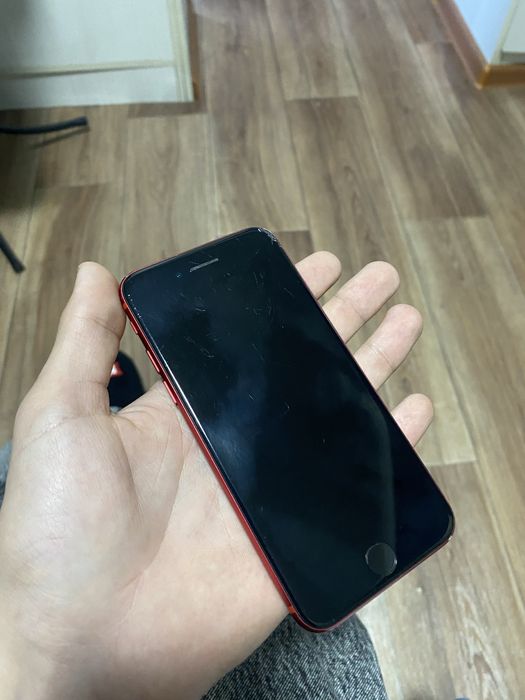 Продам айфон se 2022