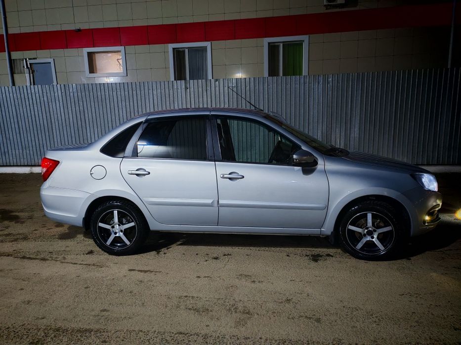 Продам Лада Гранта FL