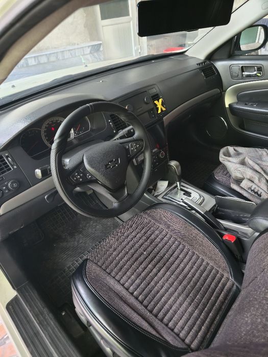 Chevrolet Epica 2010 год